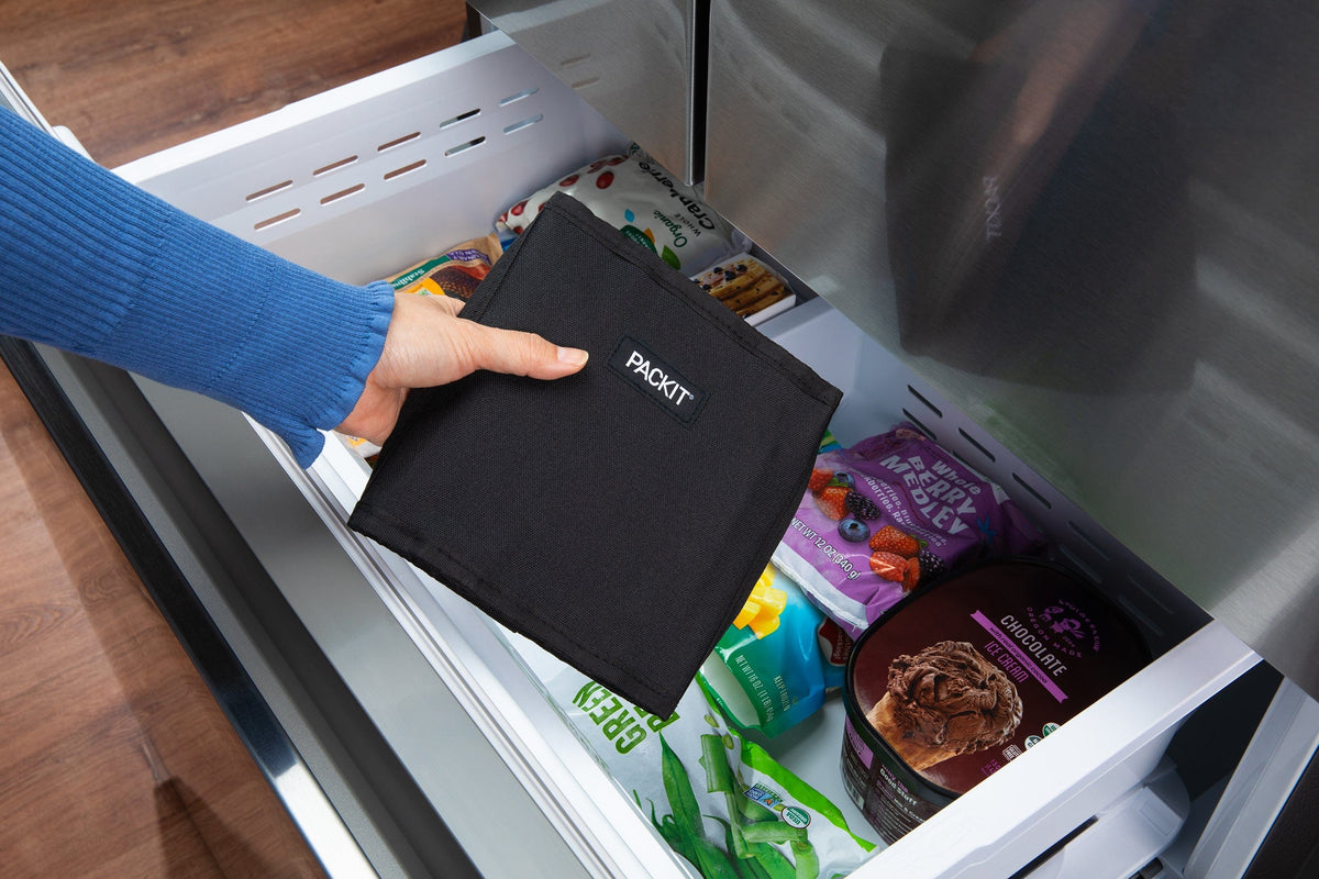 freezable-hydration-crossbody-s4 freezable-hhydration-crossbody-black-insert-freezer.jpg